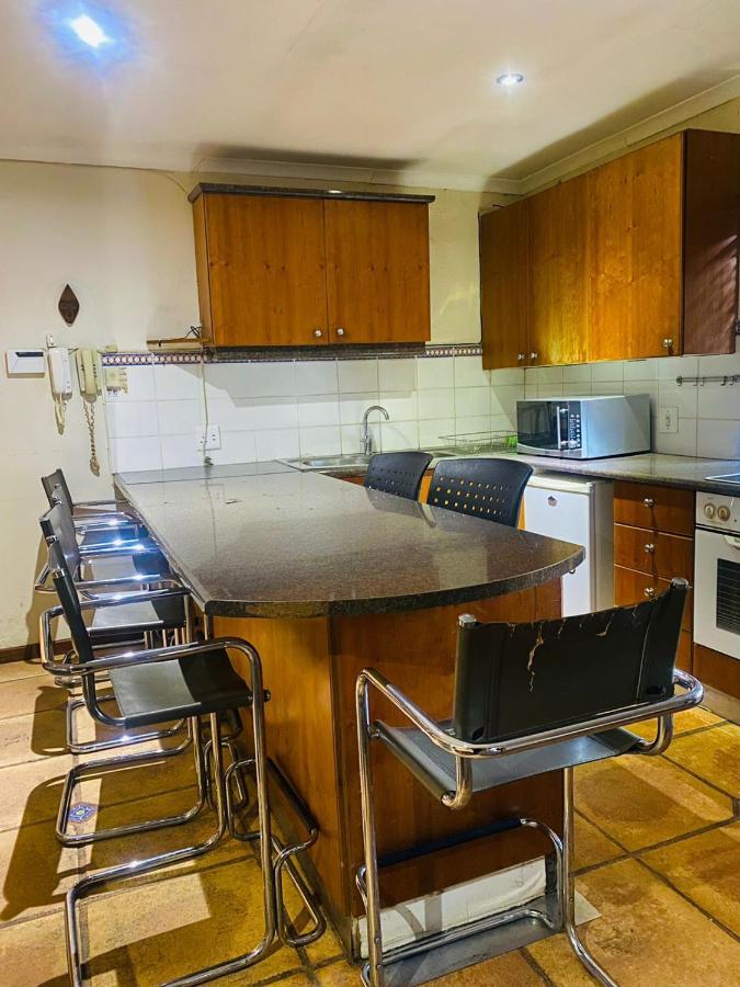 Da Arden Guest House Johannesburg Bagian luar foto